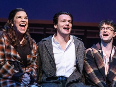 Daniel Radcliffe zazáří v kinech díky filmové verzi muzikálu Merrily We Roll Along